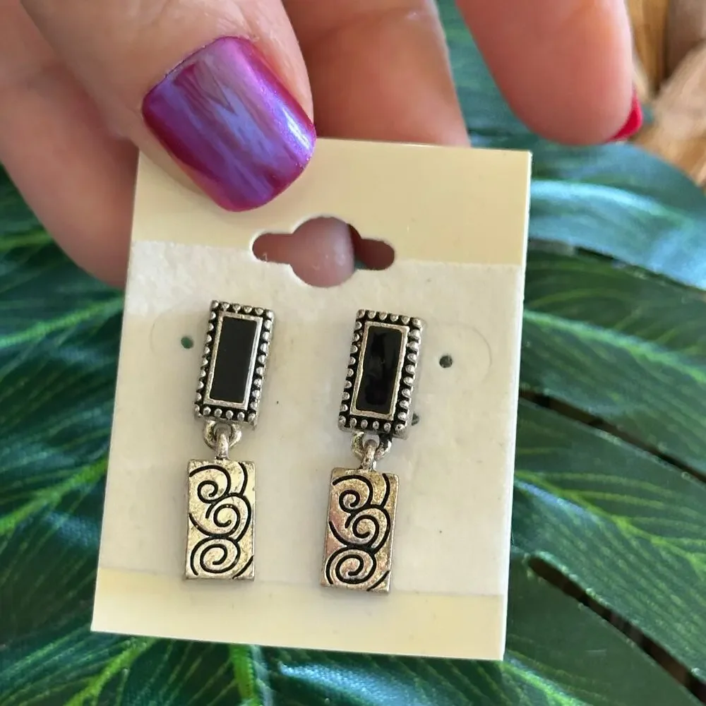 BOGO FREE MINIMILIST SILVER BLACK EARRINGS